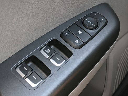 Certified 2022 Kia Sportage LX image 17