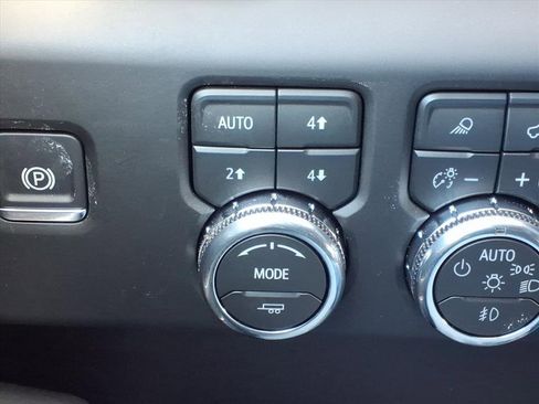 New 2026 GMC Sierra 2500 Denali w/ Denali Reserve Package image 32