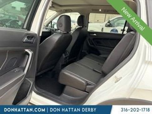 Used 2024 Volkswagen Tiguan SE image 11