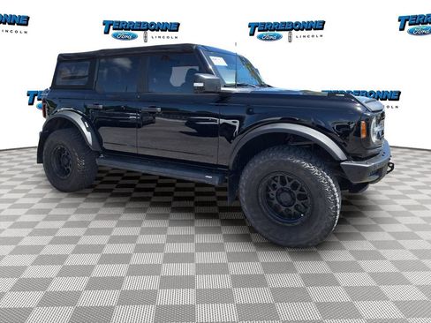 Certified 2022 Ford Bronco Badlands AWD/4WD image 3