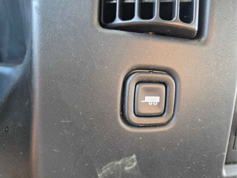 Used 2019 Chevrolet Express 2500 w/ Driver Convenience Package image 28