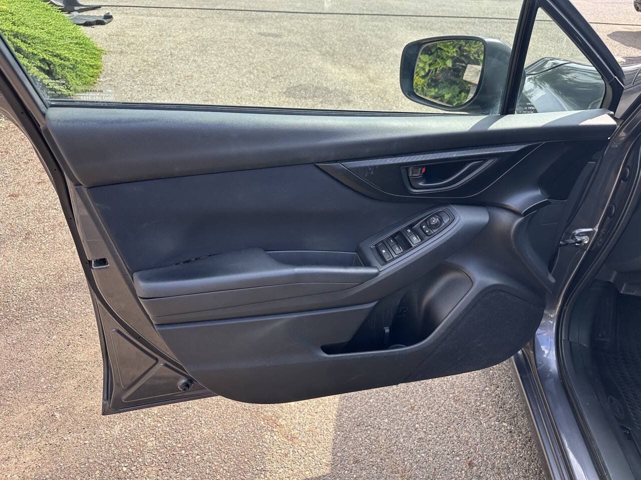 Used 2018 Subaru Impreza 2.0i AWD/4WD image 18