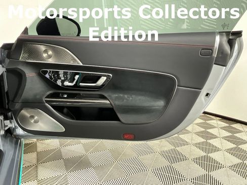 Used 2024 Mercedes-Benz SL 63 AMG 4MATIC image 23