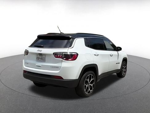 Used 2025 Jeep Compass Limited AWD/4WD image 11