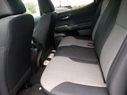 Used 2023 Toyota Tacoma TRD Off-Road w/ Technology Package image 15