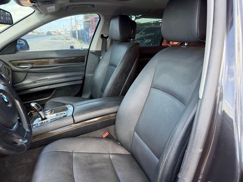 Used 2015 BMW 740i RWD image 31