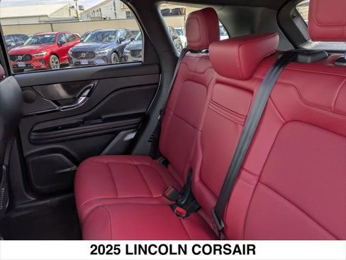 New 2025 Lincoln Corsair Grand Touring image 13