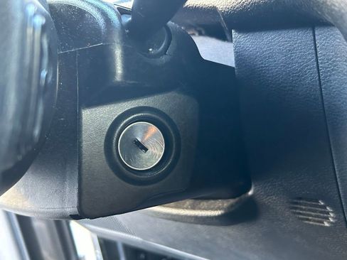 Used 2017 Jeep Wrangler Unlimited Sport image 26