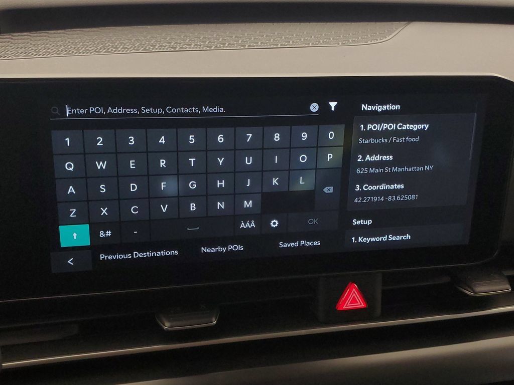 Used 2025 Kia Carnival FWD image 17