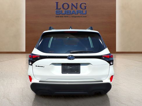 Certified 2025 Subaru Forester AWD/4WD image 11