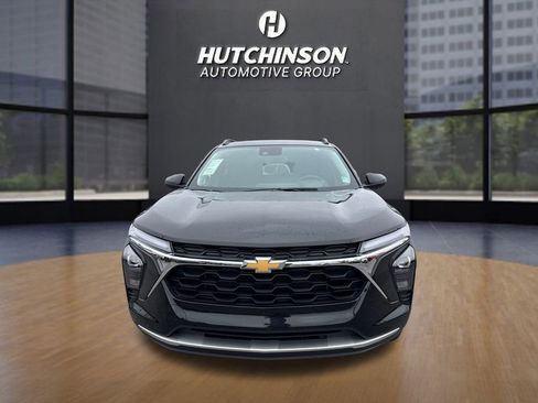 Certified 2025 Chevrolet Trax LT w/ LT Convenience Package image 8