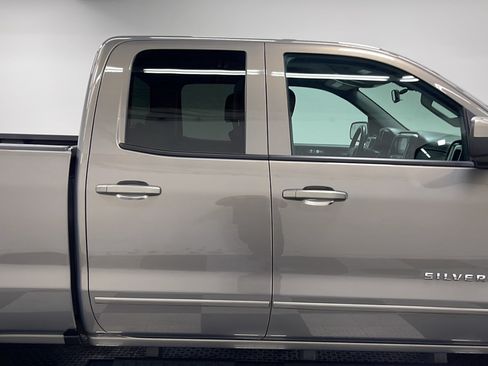Used 2017 Chevrolet Silverado 1500 LT w/ All Star Edition AWD/4WD image 18