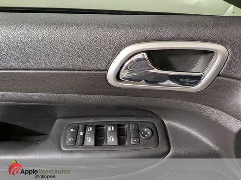 Used 2015 Jeep Grand Cherokee Altitude AWD/4WD image 9