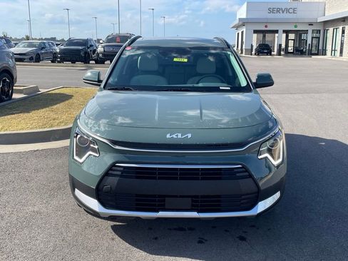 New 2026 Kia Niro EX w/ EX Premium Package image 2