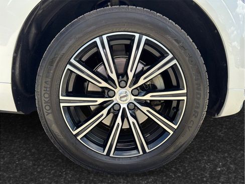 Used 2021 Volvo XC60 T5 Inscription w/ Climate Package AWD/4WD image 13