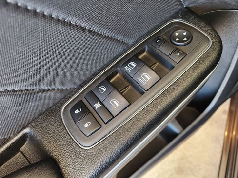 Used 2023 Dodge Charger SXT image 25