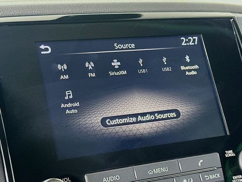 Used 2024 Nissan Titan SV w/ SV Convenience Package image 26