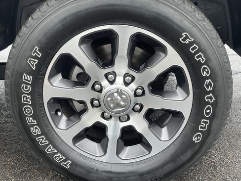 Used 2024 RAM 2500 Limited image 8