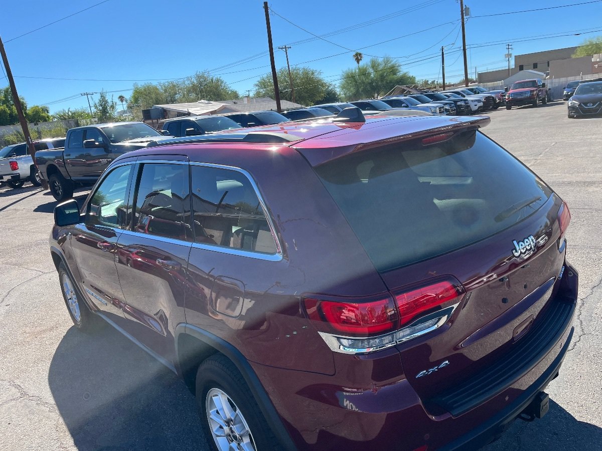 Used 2020 Jeep Grand Cherokee Laredo AWD/4WD image 49