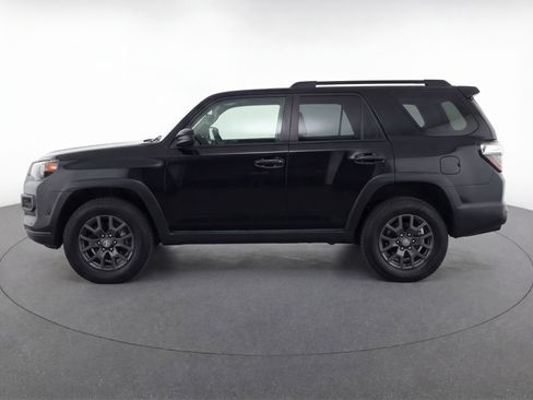 Used 2025 Toyota 4Runner SR5 image 5