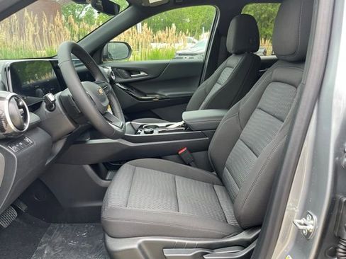 New 2026 Chevrolet Equinox LT w/ Safety and Technology Package image 24