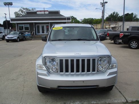 Used 2012 Jeep Liberty Sport AWD/4WD image 10