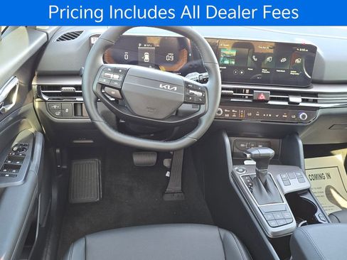 New 2026 Kia Sportage EX FWD image 13