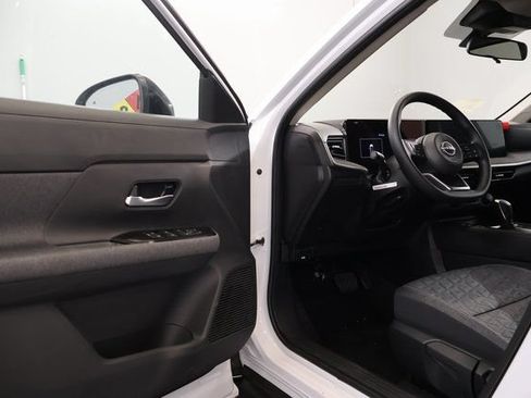 New 2026 Nissan Kicks SV w/ Cold Weather Package AWD/4WD image 9