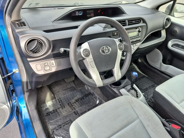 Used 2014 Toyota Prius C One FWD image 10