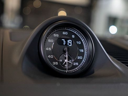 New 2026 Porsche Macan image 29