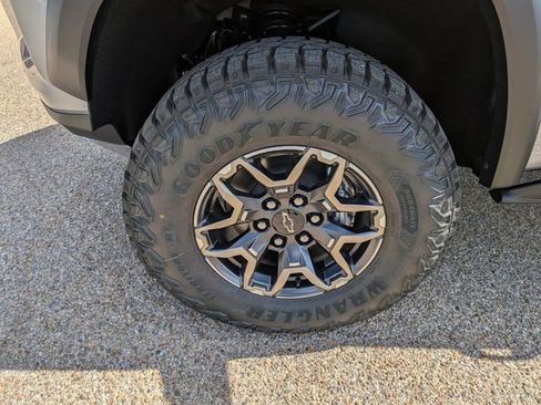 New 2026 Chevrolet Colorado ZR2 w/ Technology Package image 10