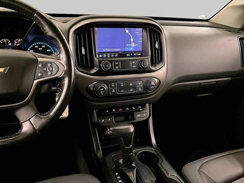 Used 2019 Chevrolet Colorado Z71 AWD/4WD image 6