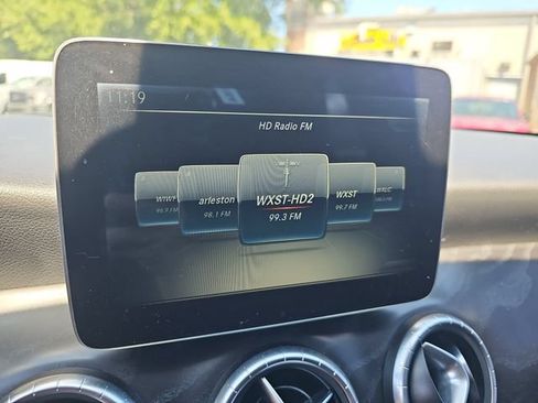 Used 2018 Mercedes-Benz CLA 250 4MATIC image 17