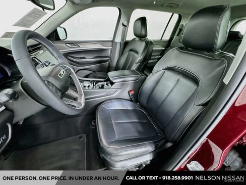 Used 2023 Jeep Grand Cherokee L Limited AWD/4WD image 21