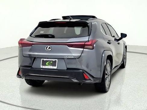 Used 2025 Lexus UX 300h FWD image 8