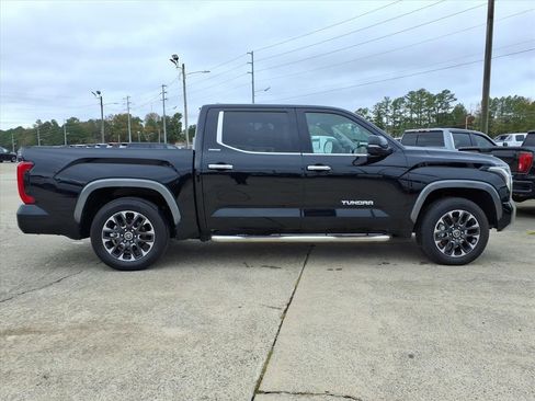 Used 2023 Toyota Tundra Limited image 8