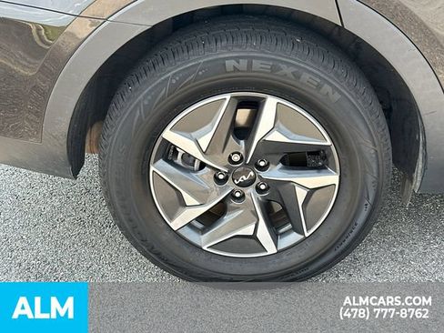 Used 2022 Kia Sorento S FWD image 20