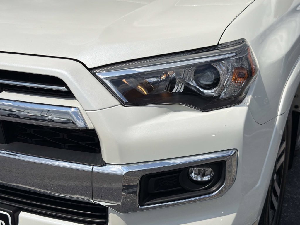 Used 2023 Toyota 4Runner Limited RWD image 9