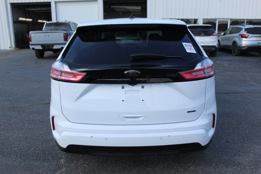 Used 2023 Ford Edge SE w/ Black Appearance Package AWD/4WD image 5