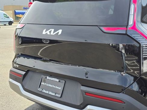 Certified 2024 Kia EV9 Wind AWD/4WD image 15
