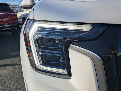 Used 2026 GMC Terrain Denali w/ LPO, Floor Liner Package image 10