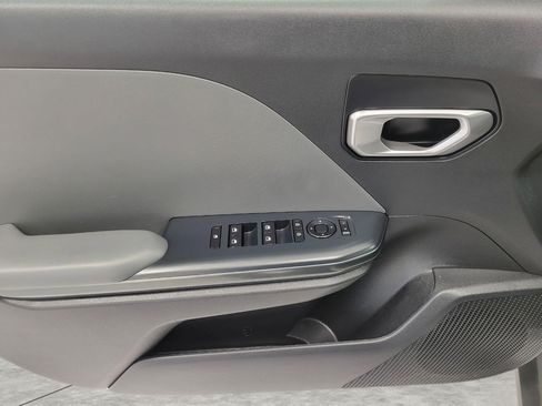 Used 2025 Kia K4 FWD image 26