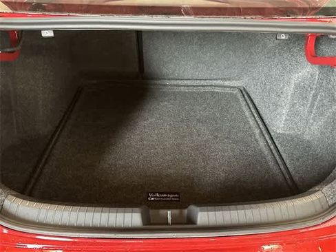 Certified 2025 Volkswagen Jetta Sport image 22