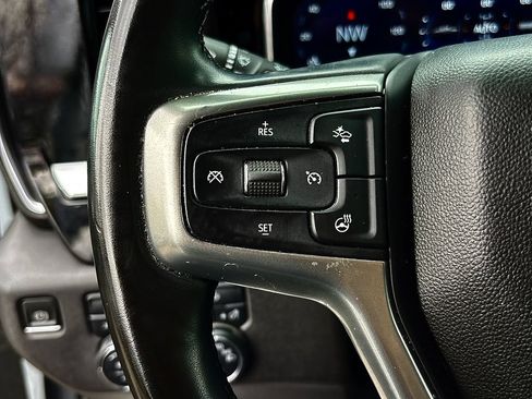 Used 2023 Chevrolet Silverado 1500 LT AWD/4WD image 15