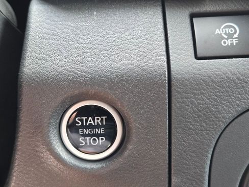 Used 2025 Nissan Frontier SV w/ SV Convenience Package AWD/4WD image 28
