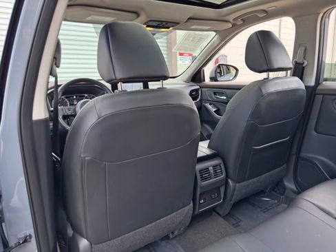 Used 2023 Nissan Rogue SL w/ SL Premium Package FWD image 34