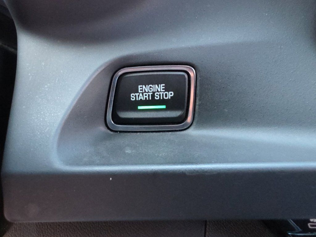 Used 2016 Chevrolet Camaro SS RWD image 19