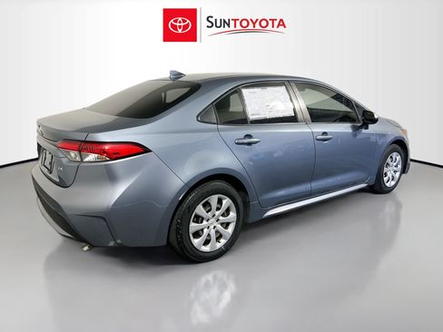 Used 2022 Toyota Corolla LE FWD image 4