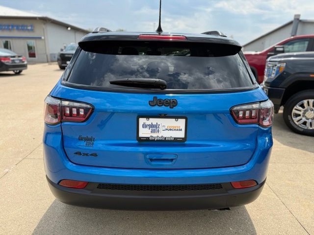 Used 2019 Jeep Compass Latitude AWD/4WD image 5
