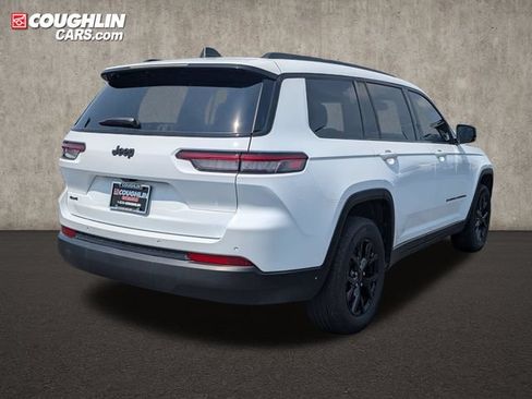 Used 2025 Jeep Grand Cherokee L Altitude AWD/4WD image 7